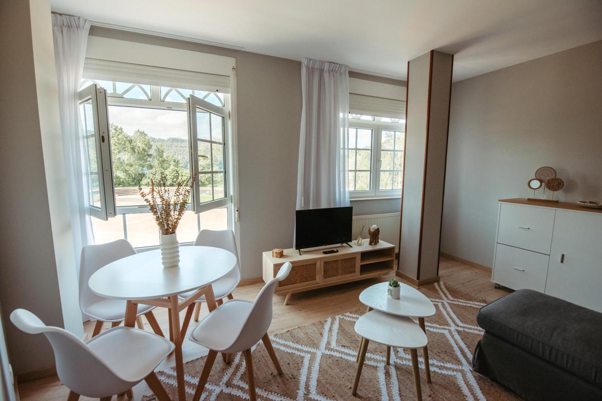 Lar Da Revolta Apartman Cedeira Kültér fotó